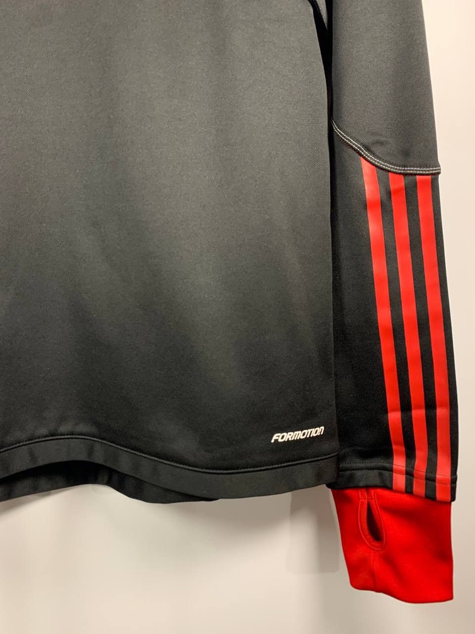 Adidas × Vintage Adidas Liverpool FC Training Top 2010/11 Black Red Size US M / EU 48-50 / 2 - 4 Thumbnail