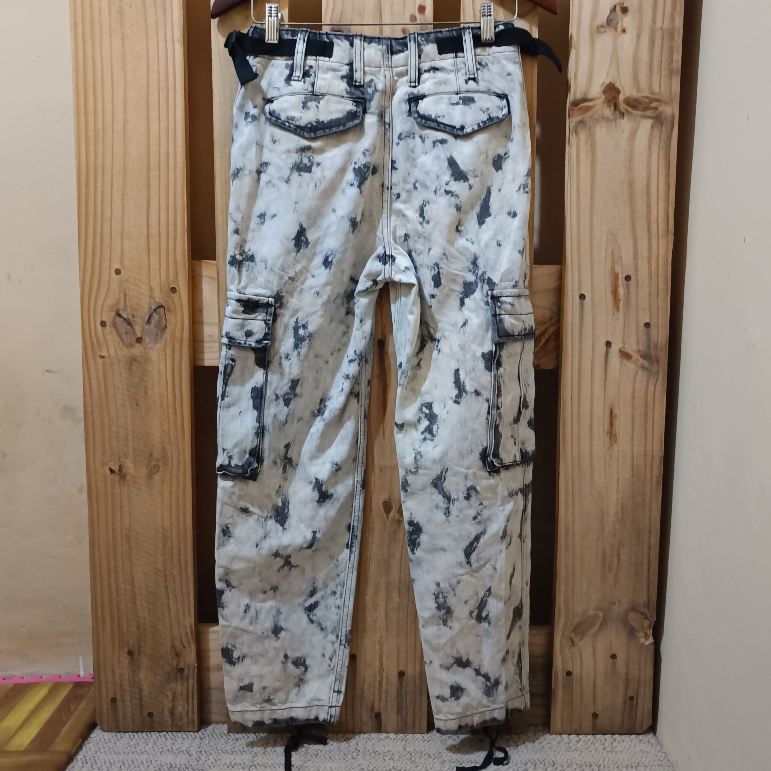 Giambattista Valli × H&M GIAMBATTISTA VALLI X H&M CARGO PANTS Size 26" / US 2 / IT 38 - 2 Thumbnail