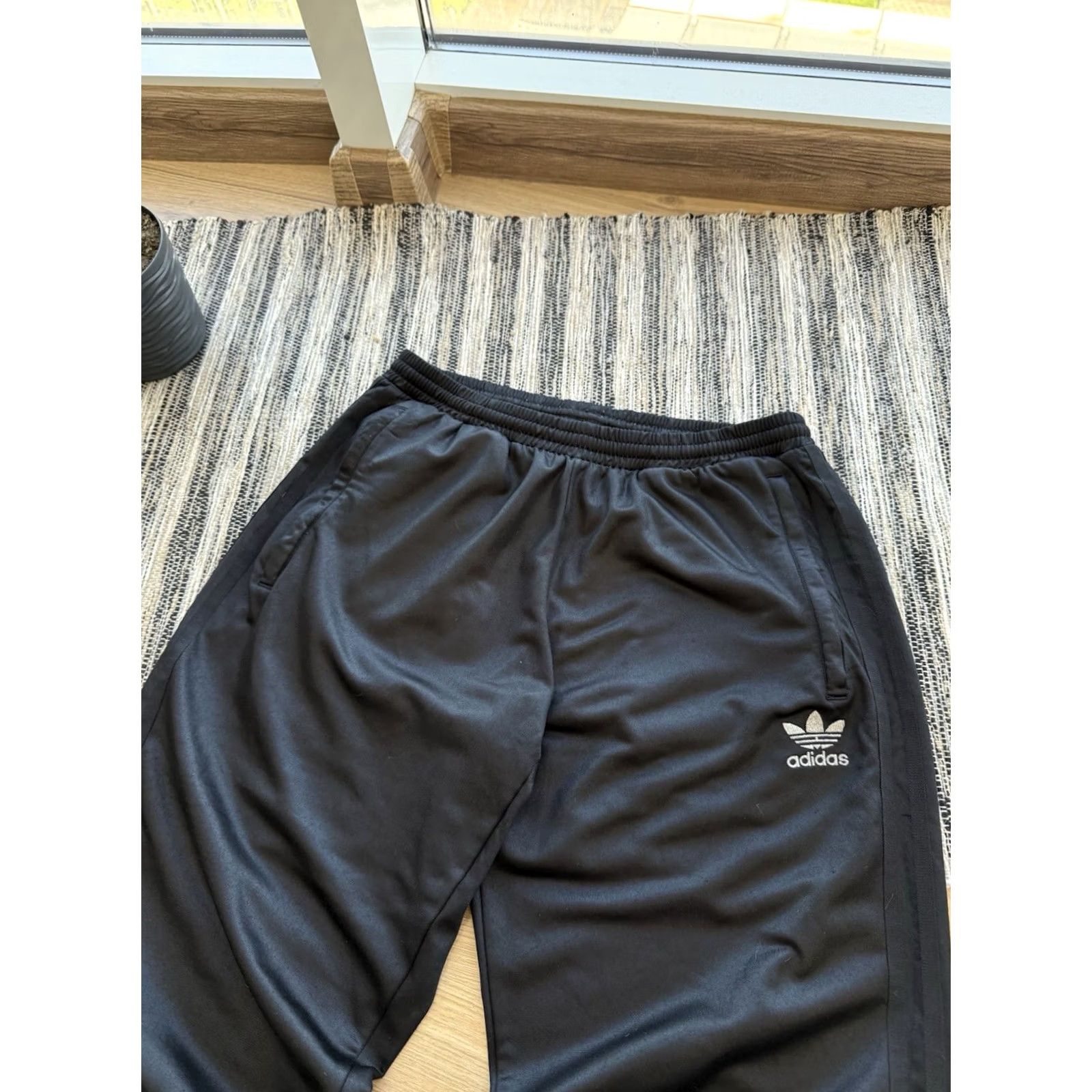 Adidas adidas Chile 62 Track Pants Mens S Black Wide-Leg Sports Pants Tracksuit Bottoms Size 36R - 3 Thumbnail