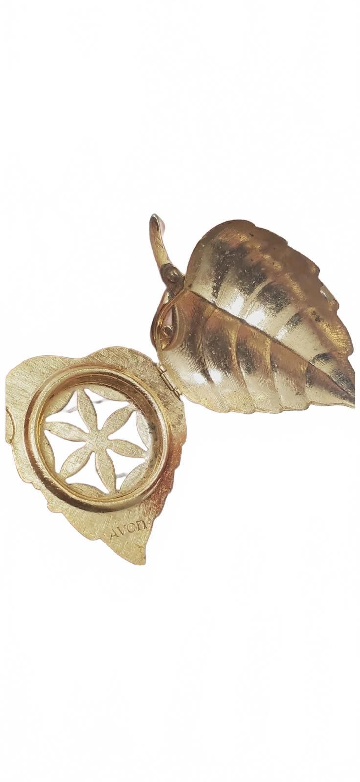 Other Vintage Avon Leaf Perfume Locket Brooch Gold Tone Size ONE SIZE - 4 Thumbnail