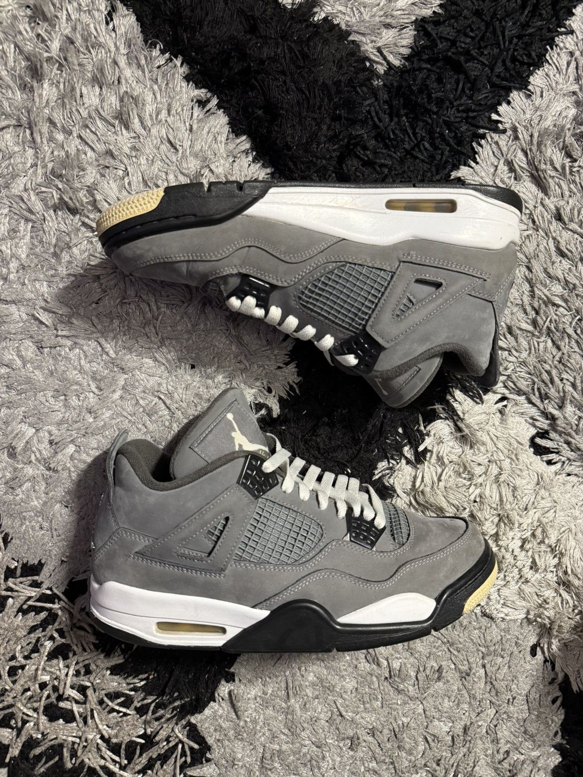 Jordan 4 cool grey size 8.5 clearance