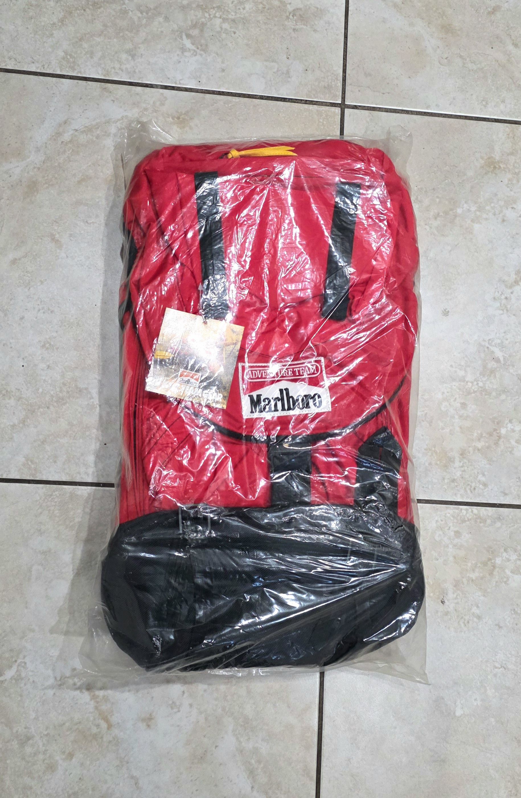 Marlboro Vintage 90's Marlboro Adventure Official Team New Backpack Size ONE SIZE - 6 Thumbnail