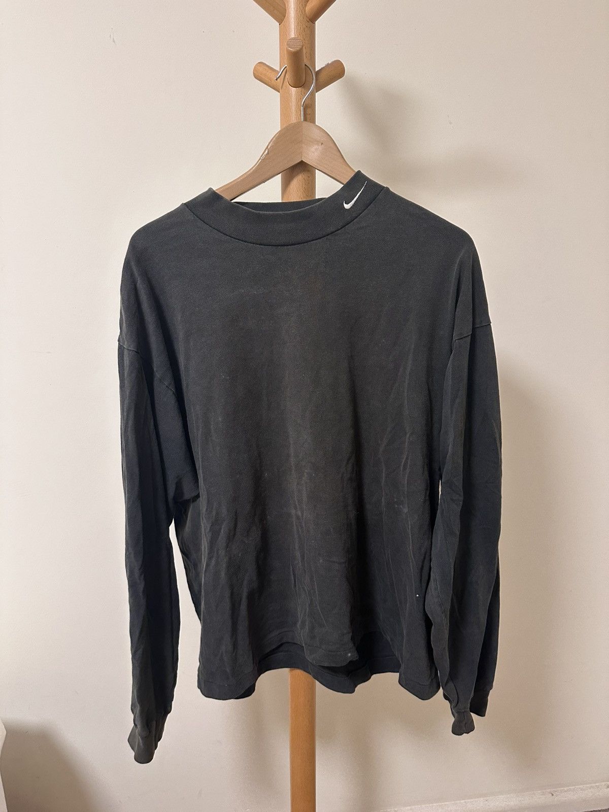 Nike Vintage nike swoosh logo neck longsleeve Size US XL / EU 56 / 4 - 1 Thumbnail