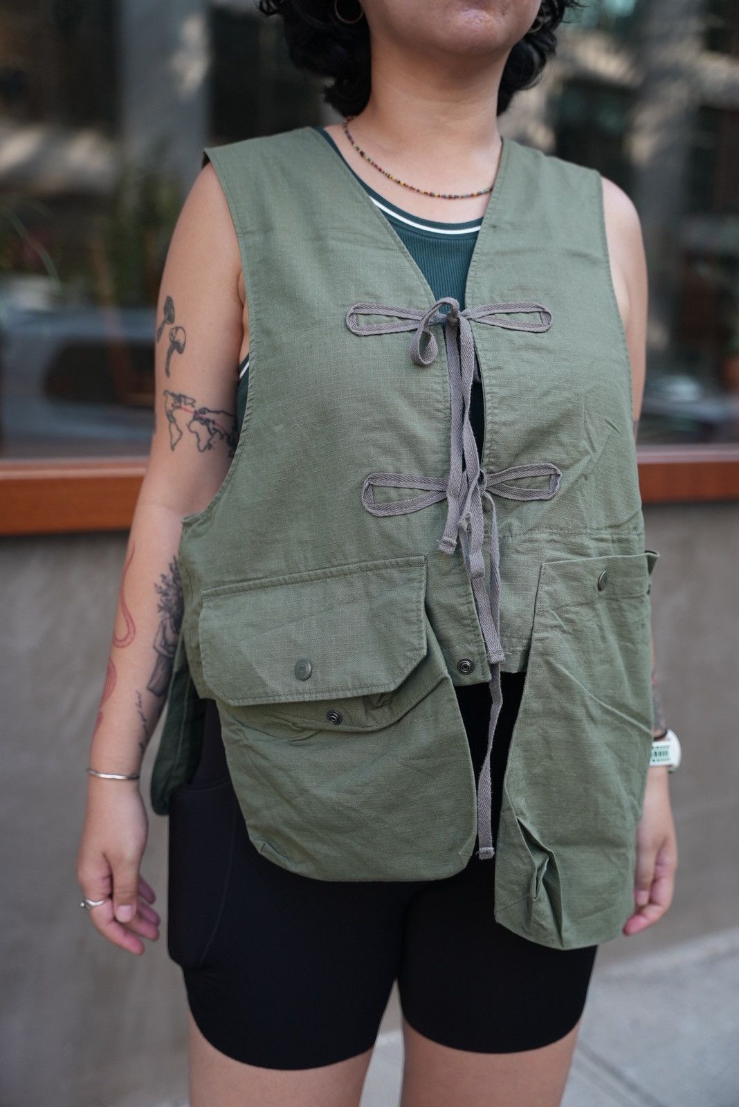 Engineered Garments Engineered Garments Multi pocket Vest/Dress Size L / US 10 / IT 46 - 8 Thumbnail