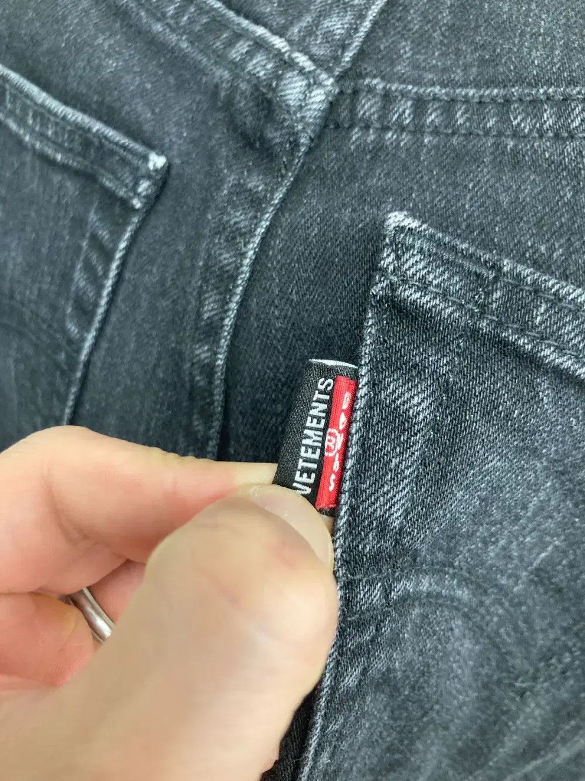 Levi's × Vetements Vetements X Levi's Rework Black Denim Pants Size US 30 / EU 46 - 5 Thumbnail