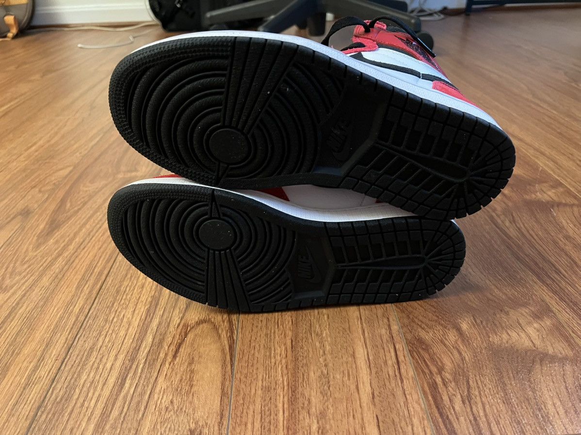 Nike Jordan 1 High Chicago Custom Size US 8 / EU 41 - 7 Thumbnail