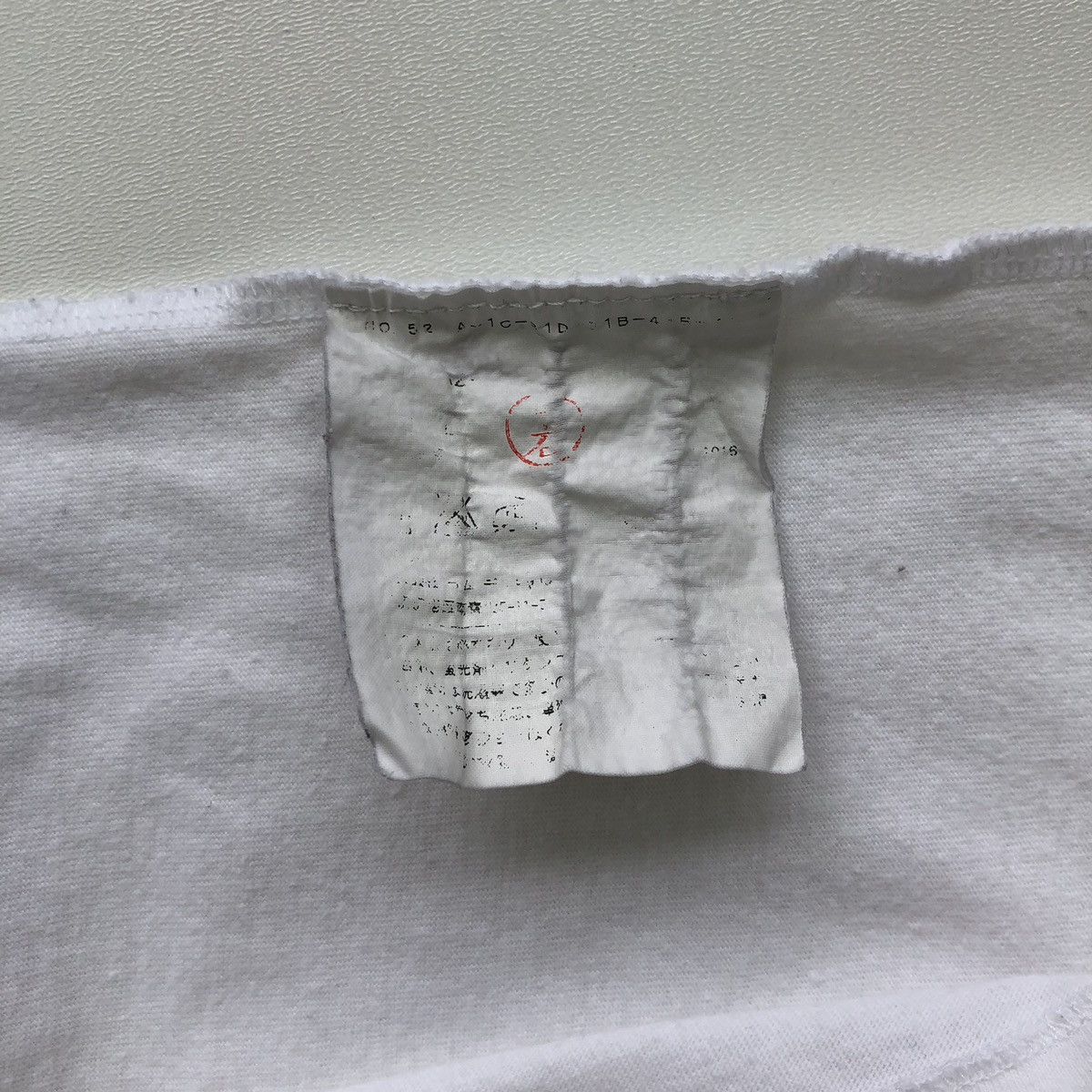 Comme des Garcons PLAY Play Comme Des Garçons Heart Eyes Camouflage Logo T-Shirt Size US S / EU 44-46 / 1 - 9 Thumbnail