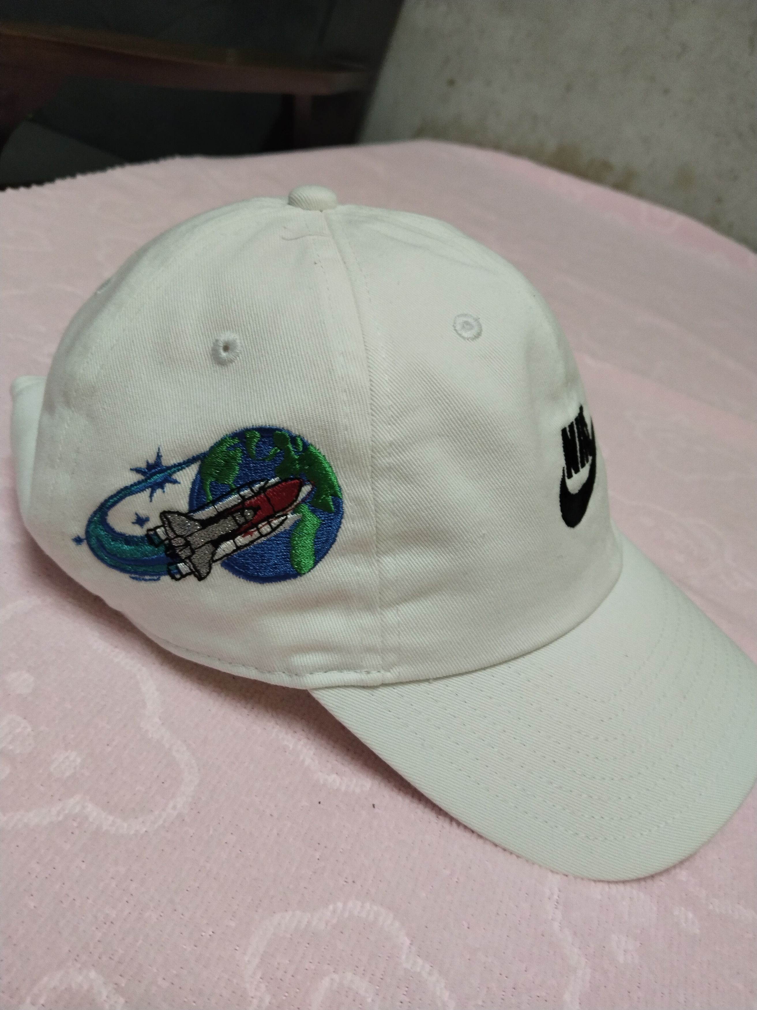 Nike RARE NIKE HERITAGE WITH SIDE PATCHES NASA/DAISY Size ONE SIZE - 3 Thumbnail