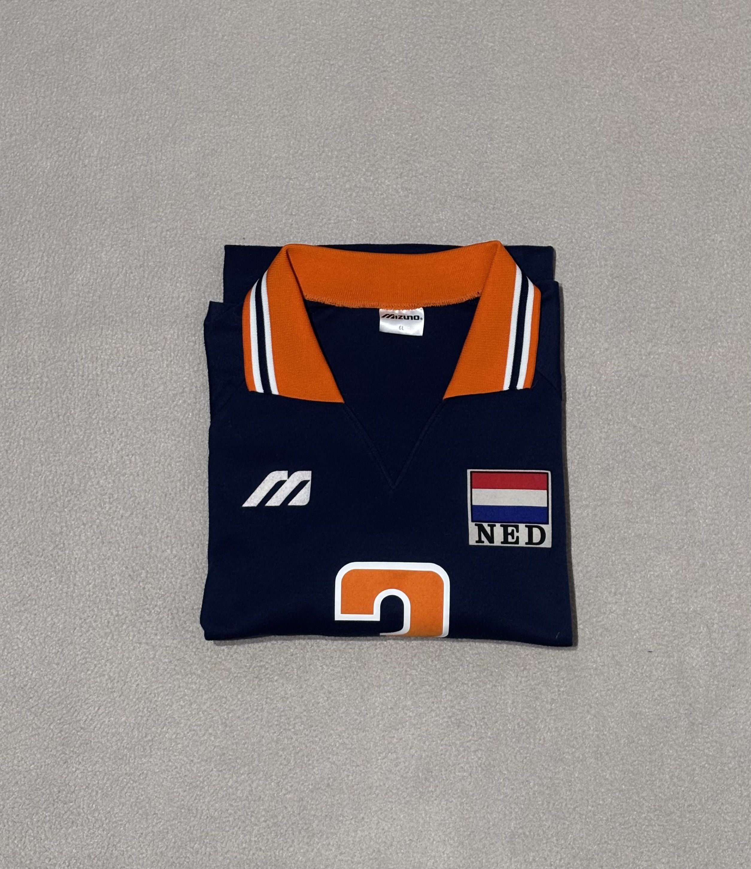 Mizuno Netherlands #3 Mizuno vintage volleyball jersey size L Size US L / EU 52-54 / 3 - 18 Thumbnail