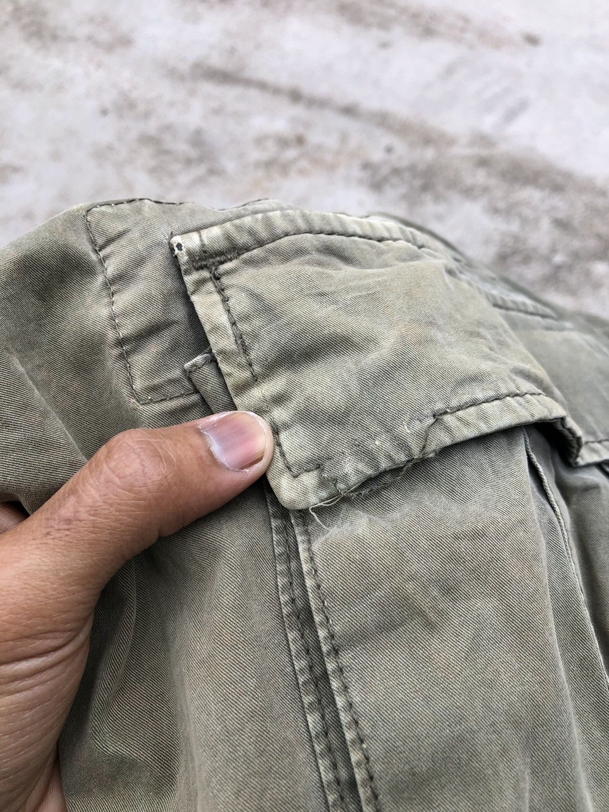 Uniqlo SUN FADED SIX POCKET CARGOPANT Size US 33 - 5 Thumbnail