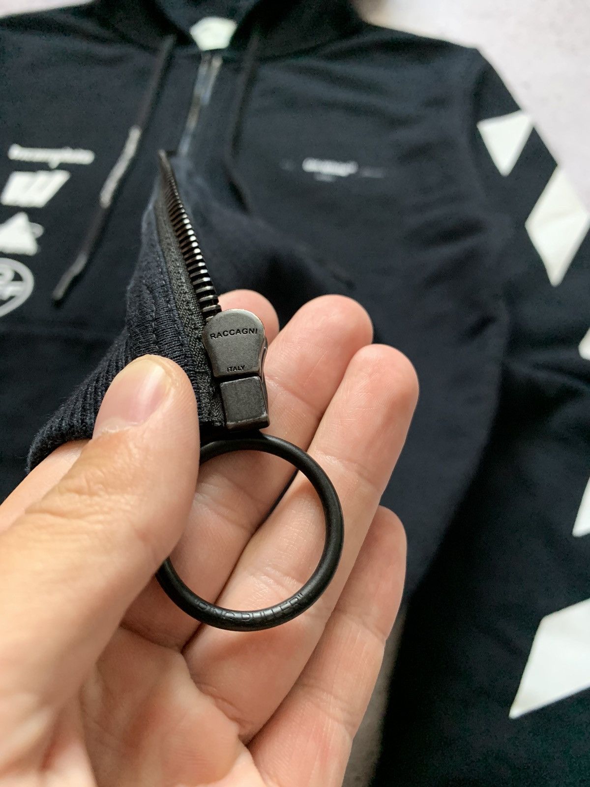 Off-White Off-White Mariana De Silva Hoodie Size US XXS / EU 40 - 4 Thumbnail