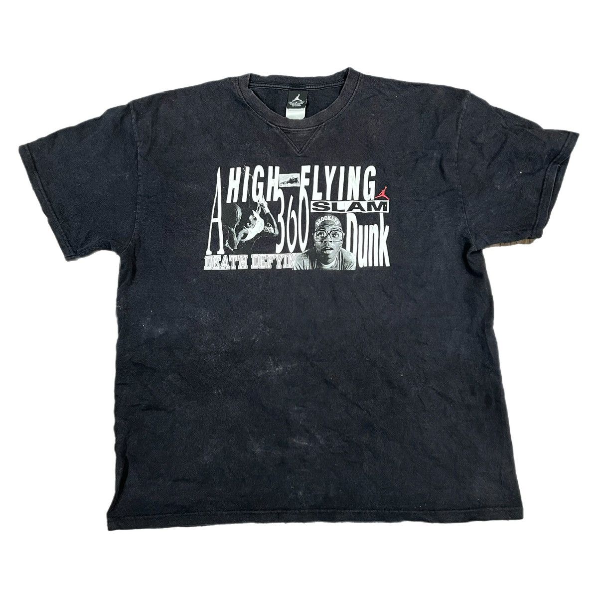 Jordan Brand Vintage Y2K Jordan 2000s Spike Lee High Flying Dunk T-Shirt Size US XL / EU 56 / 4 - 1 Thumbnail
