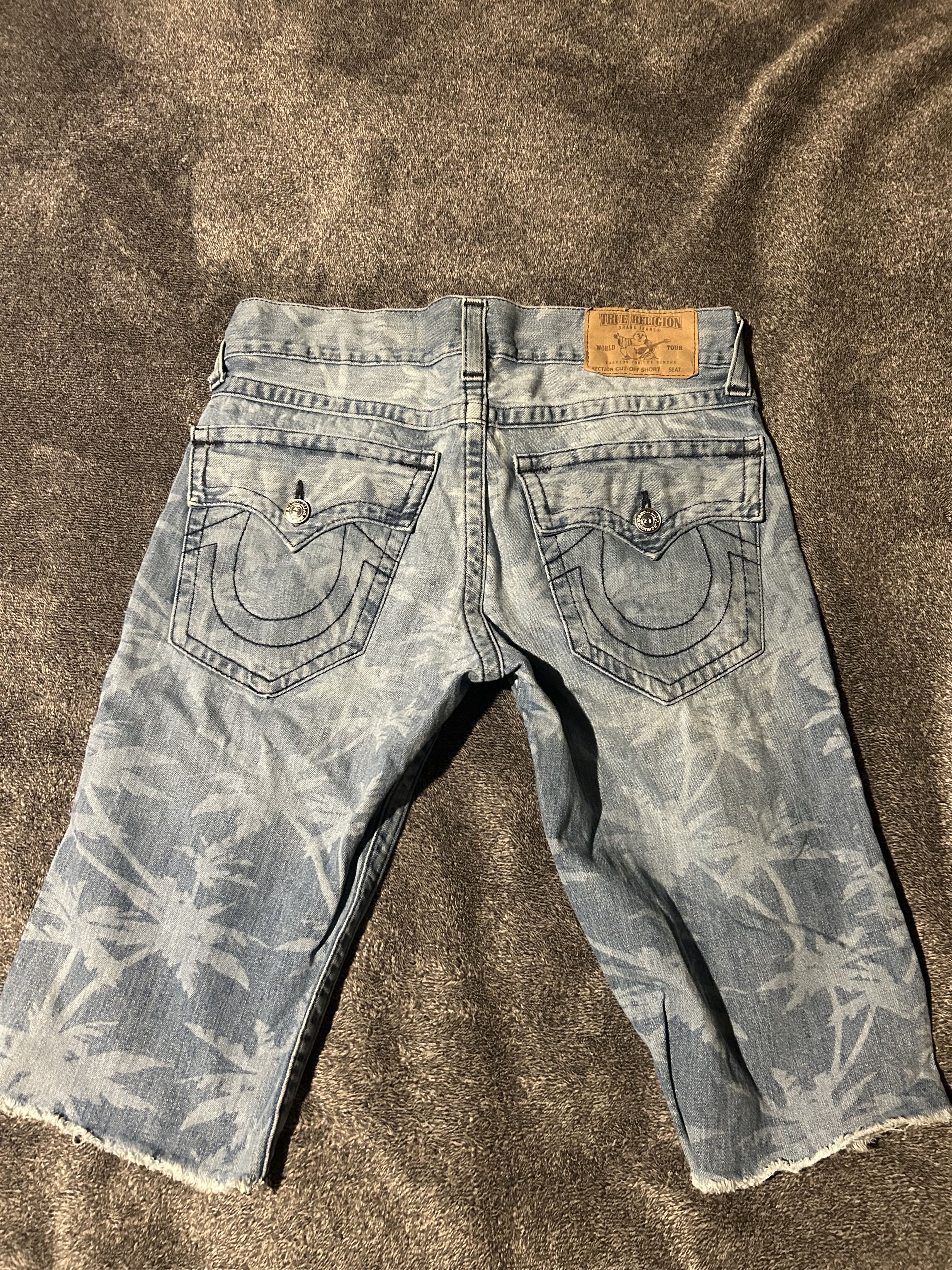 True Religion True Religion Shorts Size US 32 / EU 48 - 2 Thumbnail