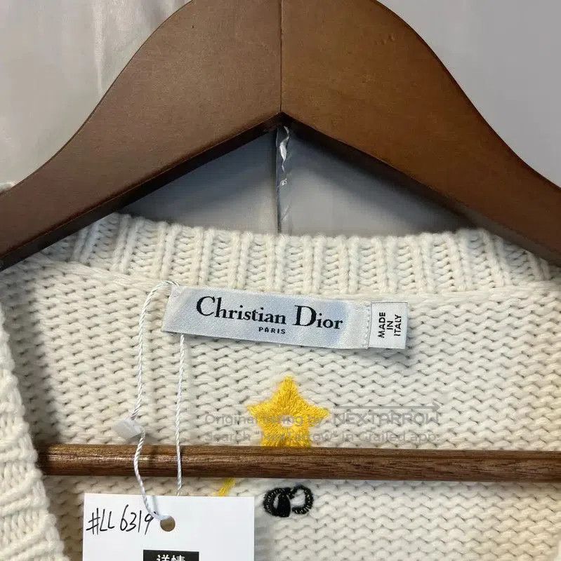 Dior Dior Women's Cream Wool Pullover Sweater . Size M / US 6-8 / IT 42-44 - 4 Thumbnail