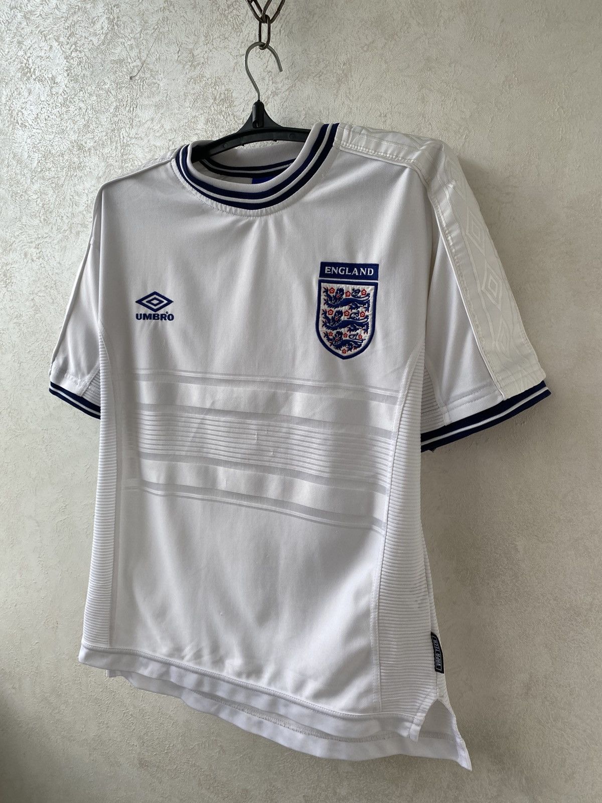 Umbro Vintage UMBRO England 1999-2001 Home Vapa Football Shirt Size US S / EU 44-46 / 1 - 2 Thumbnail