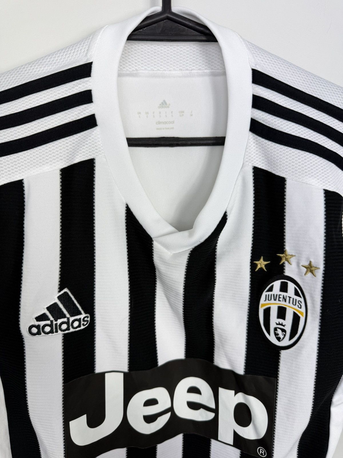 Adidas Adidas Juventus 2015/2016 Soccer Jersey Size: Size US S / EU 44-46 / 1 - 2 Thumbnail