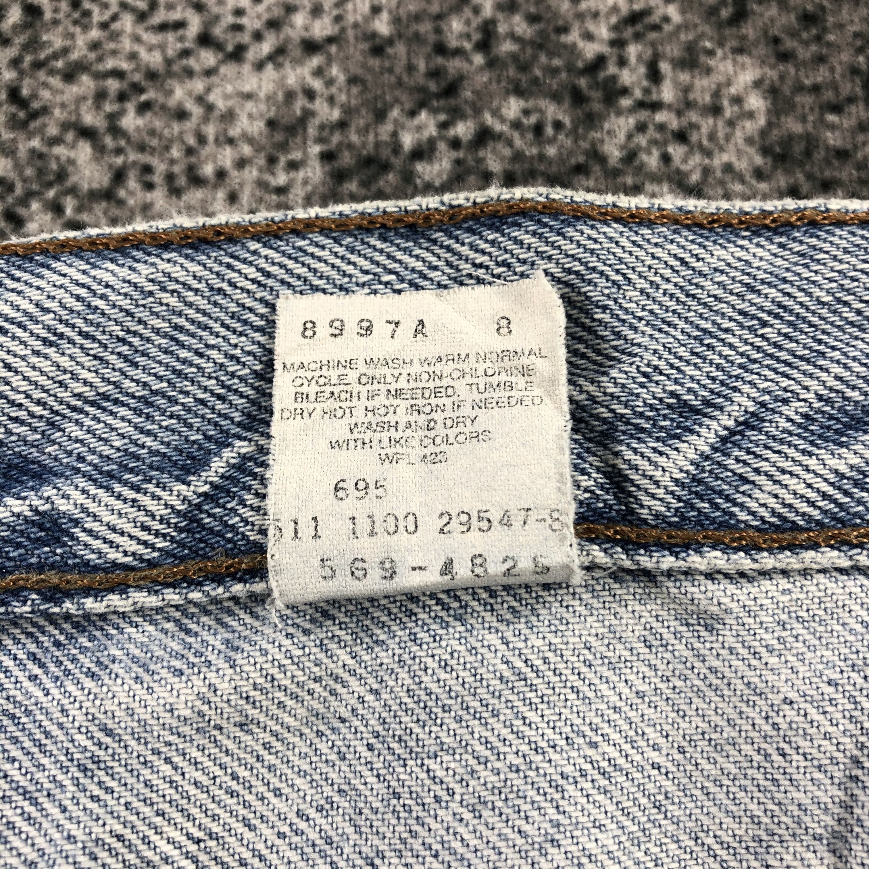 Levi's Vintage Levis 569 Jeans Distress Light wash Denim KJ907 Size US 32 / EU 48 - 17 Thumbnail