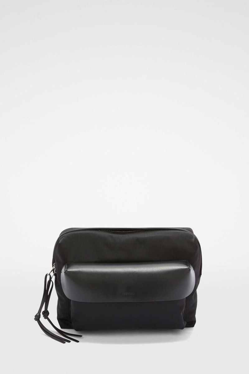 Jil Sander o1loc1c0426 Size:OS/Lid Messenger in Black Size ONE SIZE - 1 Thumbnail