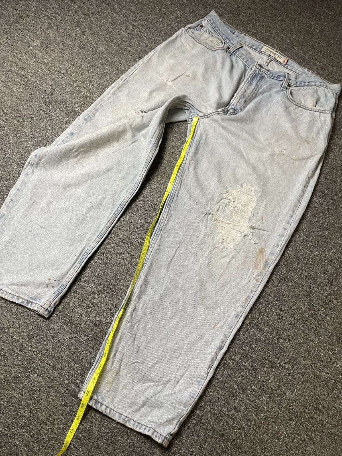 Levi's × Vintage Levis 560 Comfort Fit Ripped Jeans (106) Size US 36 / EU 52 - 7 Thumbnail