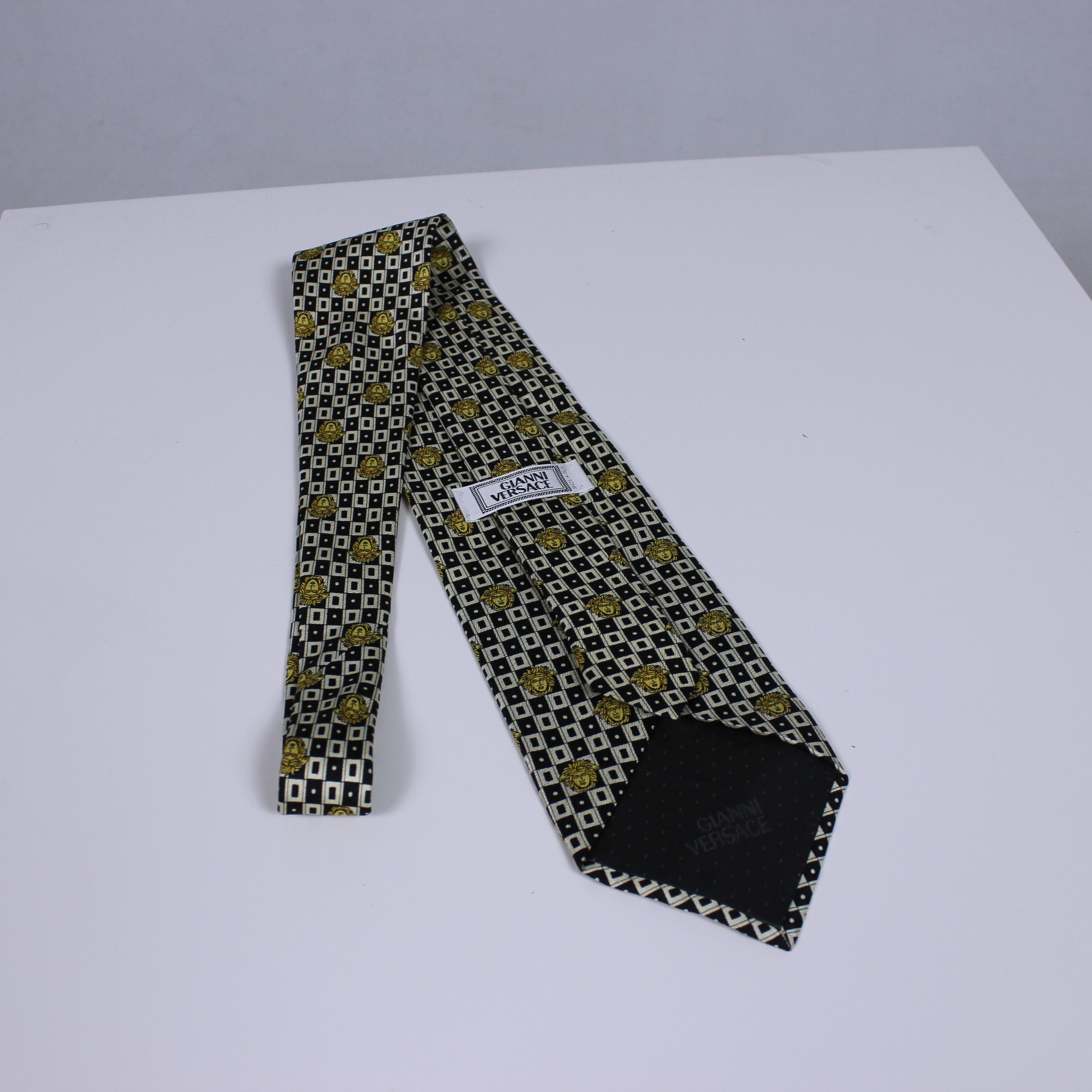 Versace Gianni Versace vintage silk ties medusa rare Size ONE SIZE - 2 Thumbnail
