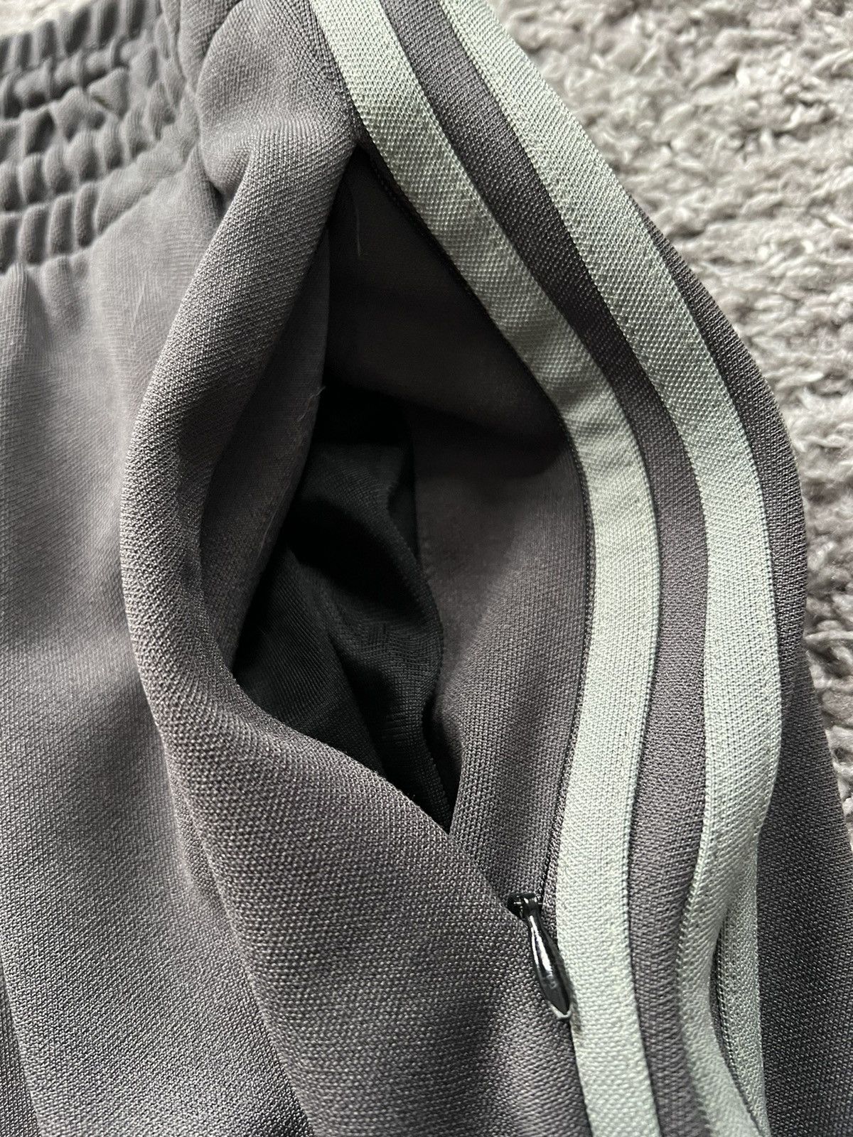 Adidas Kanye West Adidas Calabasas Pants Ink Wolves Medium M Size US 32 / EU 48 - 7 Thumbnail
