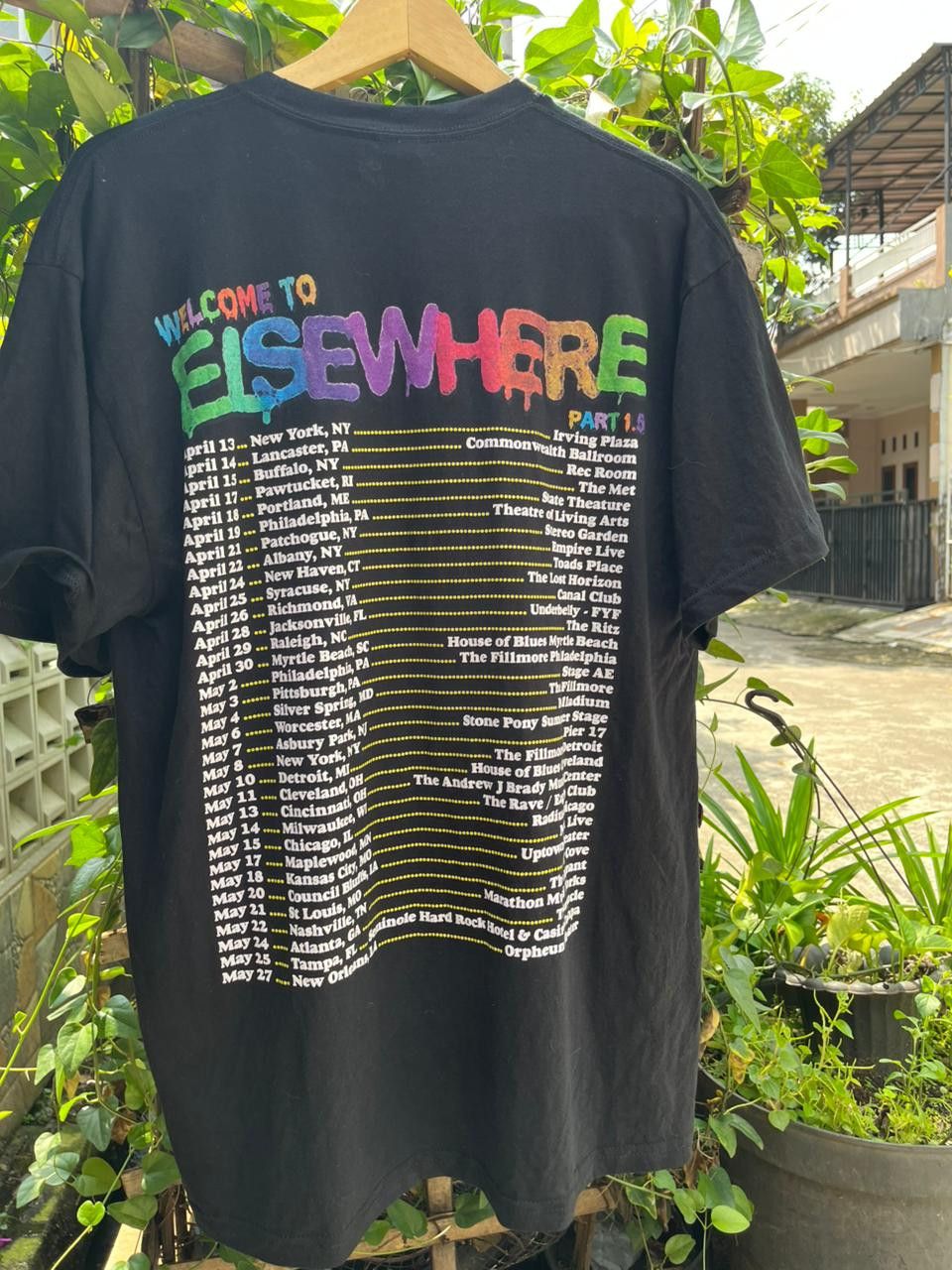 Band Tees bandtees Set It Off Welcome to Elsewhere part 1.5 tee tshirt Size US L / EU 52-54 / 3 - 2 Thumbnail
