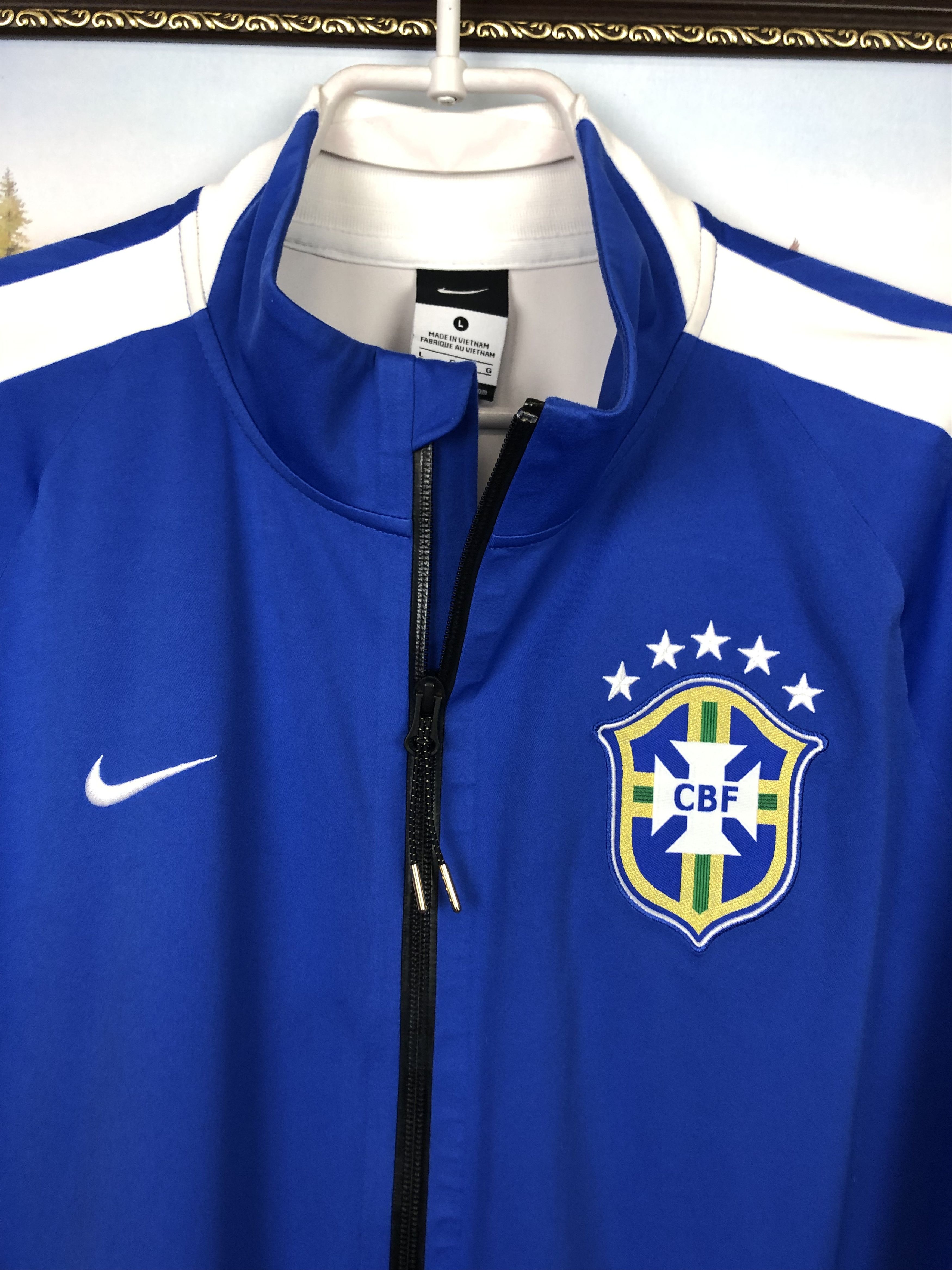 Nike Nike 2014 Brazil N98 Tech Jacket Anthem Football Track Top Size US L / EU 52-54 / 3 - 3 Thumbnail