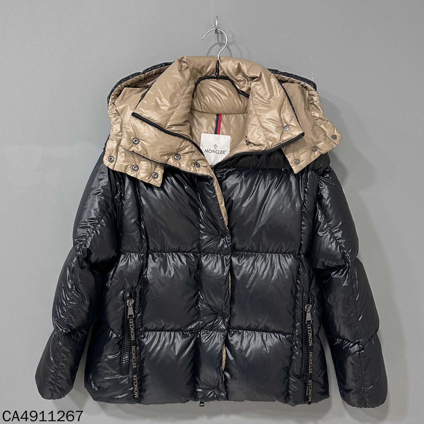 Moncler Moncler Parana black gold down jacket size 1 Size S / US 4 / IT 40 - 1 Thumbnail