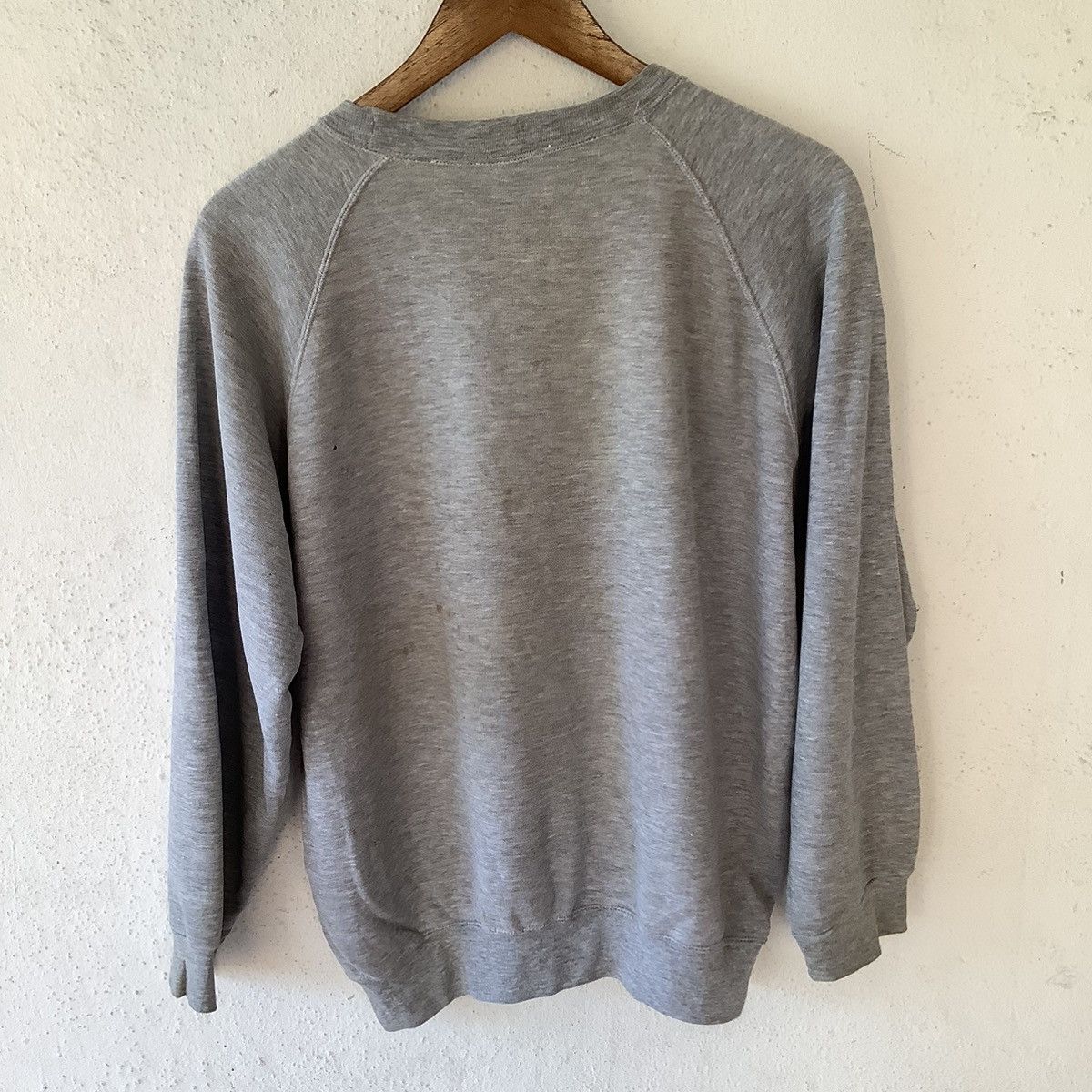 Cartoon Network × Mickey Mouse × Vintage Vintage Mickey Mouse Yellow Shoe Sweatshirt Size US M / EU 48-50 / 2 - 9 Thumbnail