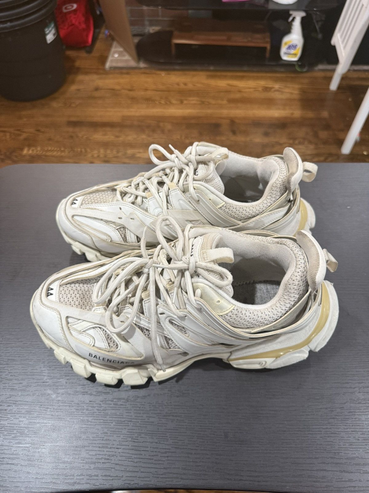 Balenciaga balenciaga tracks white Size US 11 / EU 44 - 1 Thumbnail