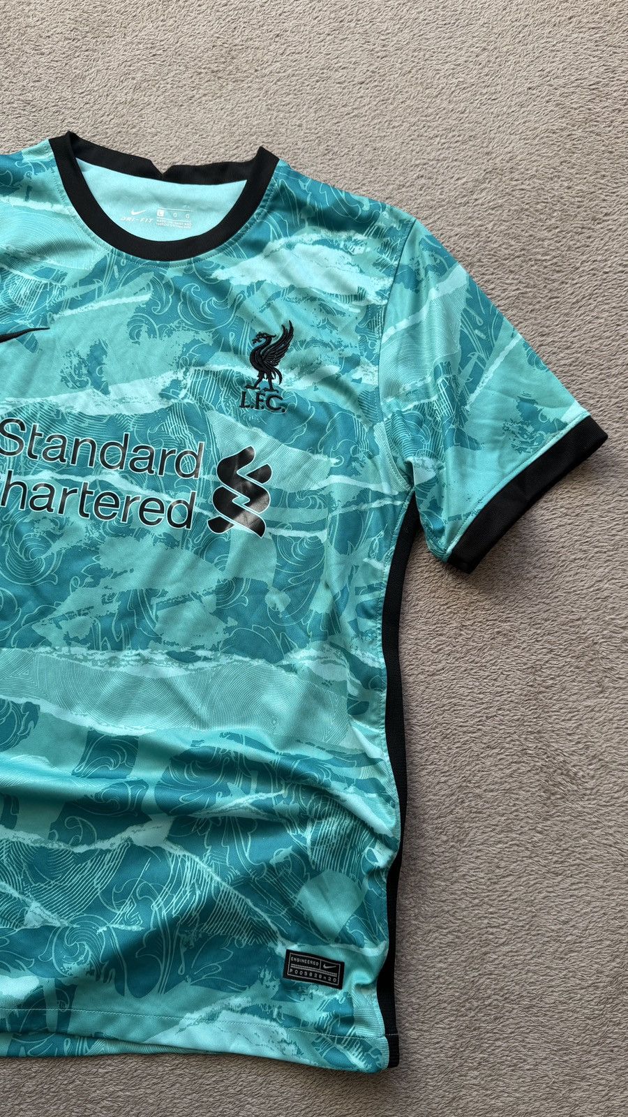 Nike Liverpool away 20/21 jersey sportswear blokecore football Size US L / EU 52-54 / 3 - 3 Thumbnail