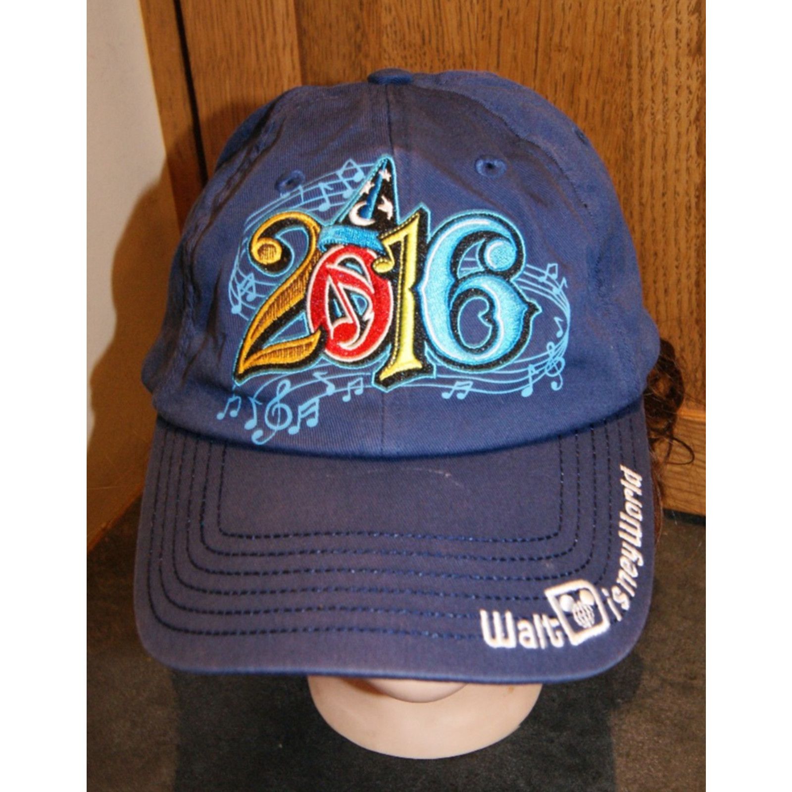 Disney 2016 Walt Disney World Strap Hat Cap Dad Casual Embroider Size ONE SIZE - 1 Thumbnail