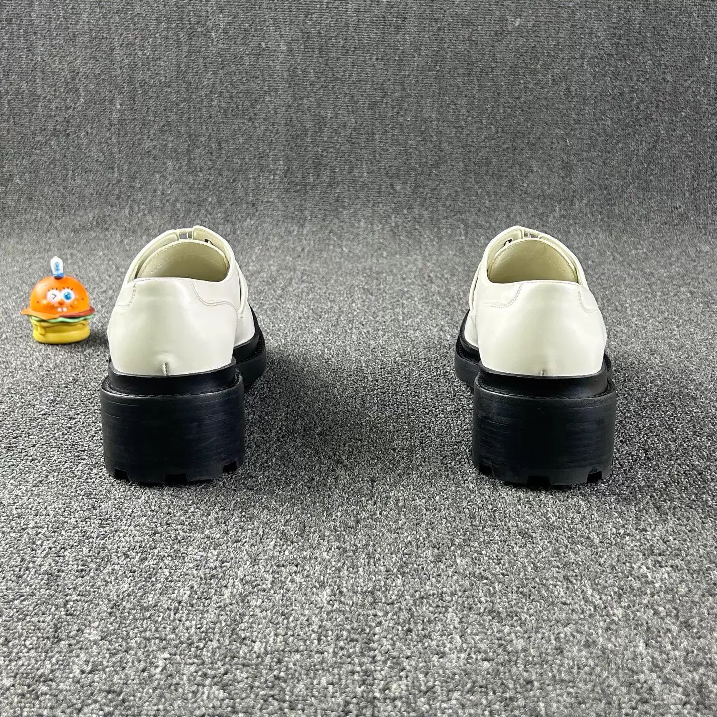 Hermes Hermes White Loafer 38.5 EU Size US 8 / IT 38 - 5 Thumbnail