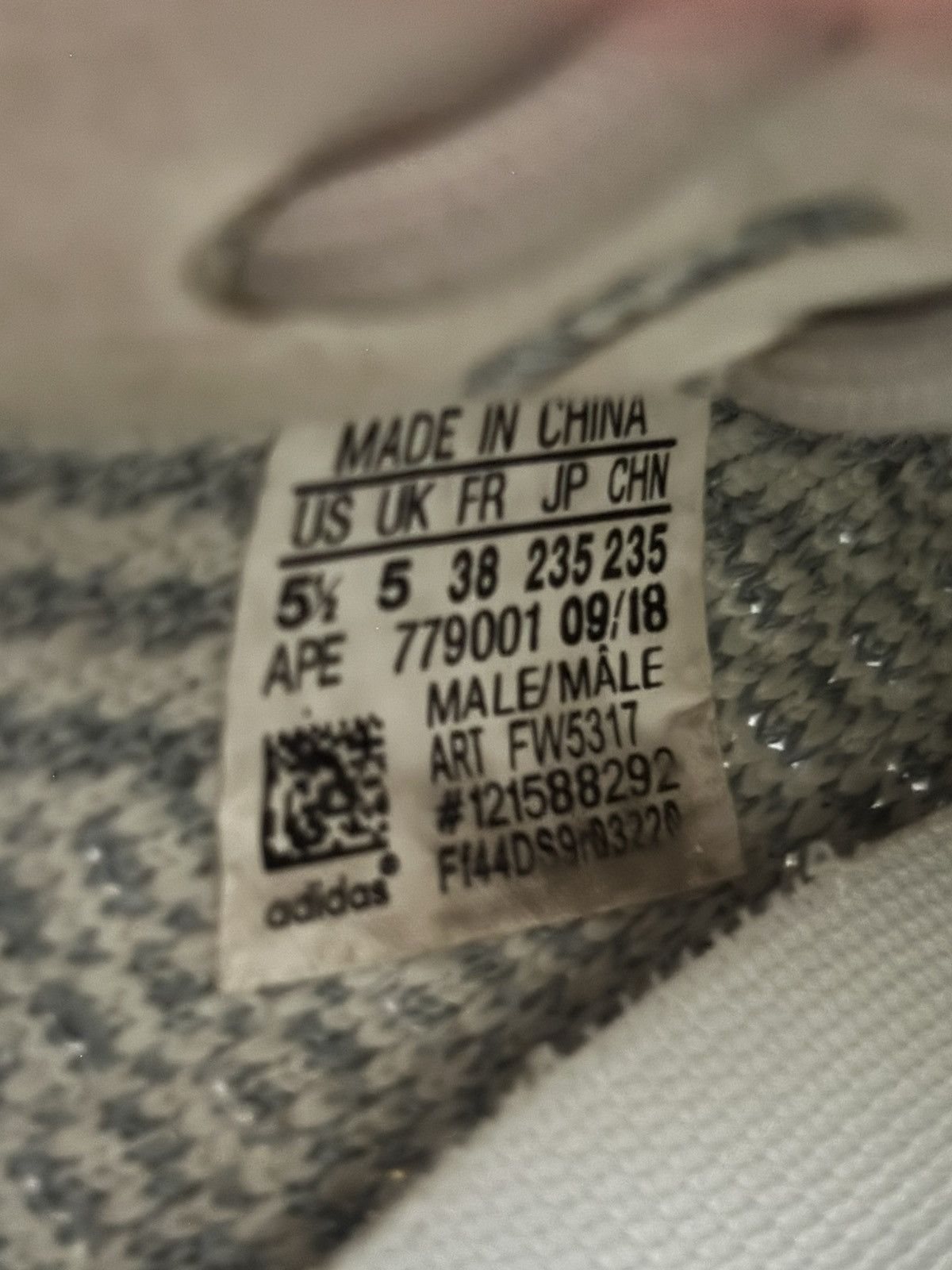 Yeezy Adidas Yeezy Boost 350 v2 ‘Cloud White Reflective’ FW5317 Size US 7.5 / IT 37.5 - 6 Thumbnail