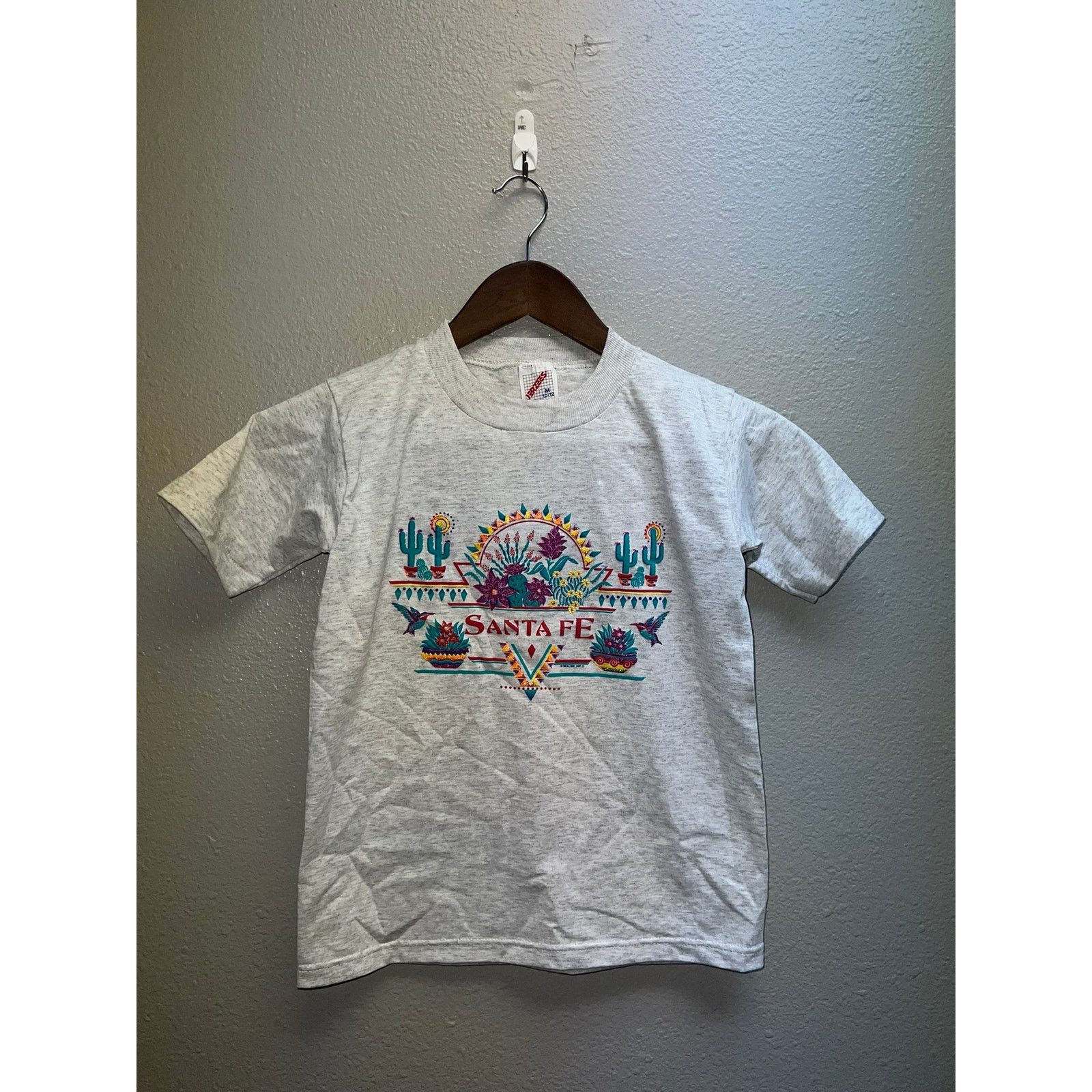 Jerzees Youth Santa Fe Shirt New Mexico Graphic Tee Top Kid's Medium Size M / US 6-8 / IT 42-44 - 1 Thumbnail