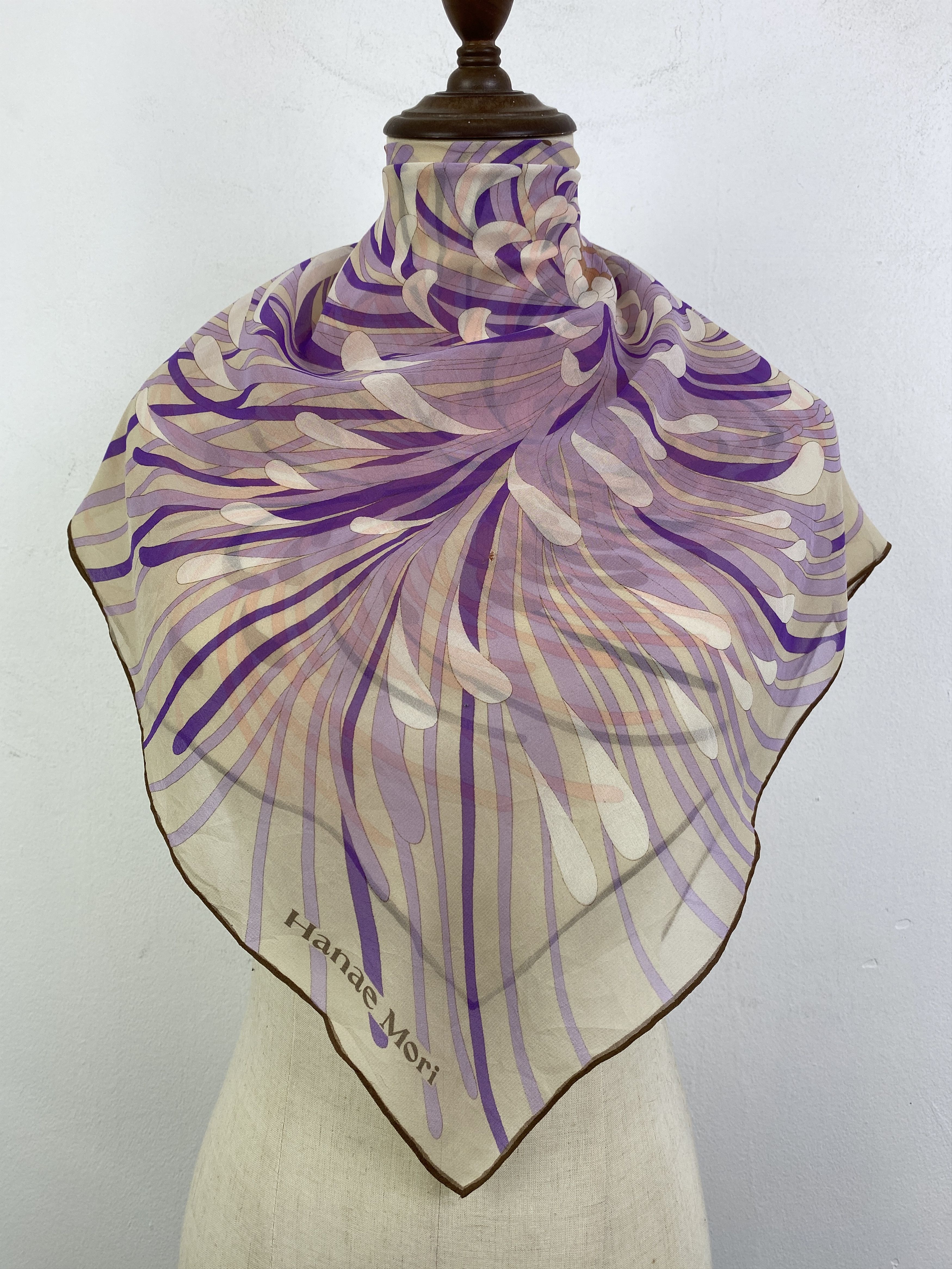 Hanae Mori Vintage Hanae Mori Silk Scarf / Silk Shawl SN0264 Size ONE SIZE - 1 Thumbnail