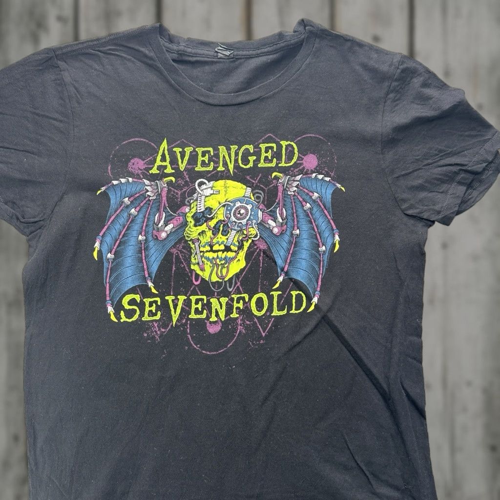 Vintage Avenged Sevenfold Skull Steampunk Bat Mens L T-Shirt Black Rock Band Graphic Print Capable of Mens T-Shirt Size US L / EU 52-54 / 3 - 1 Thumbnail