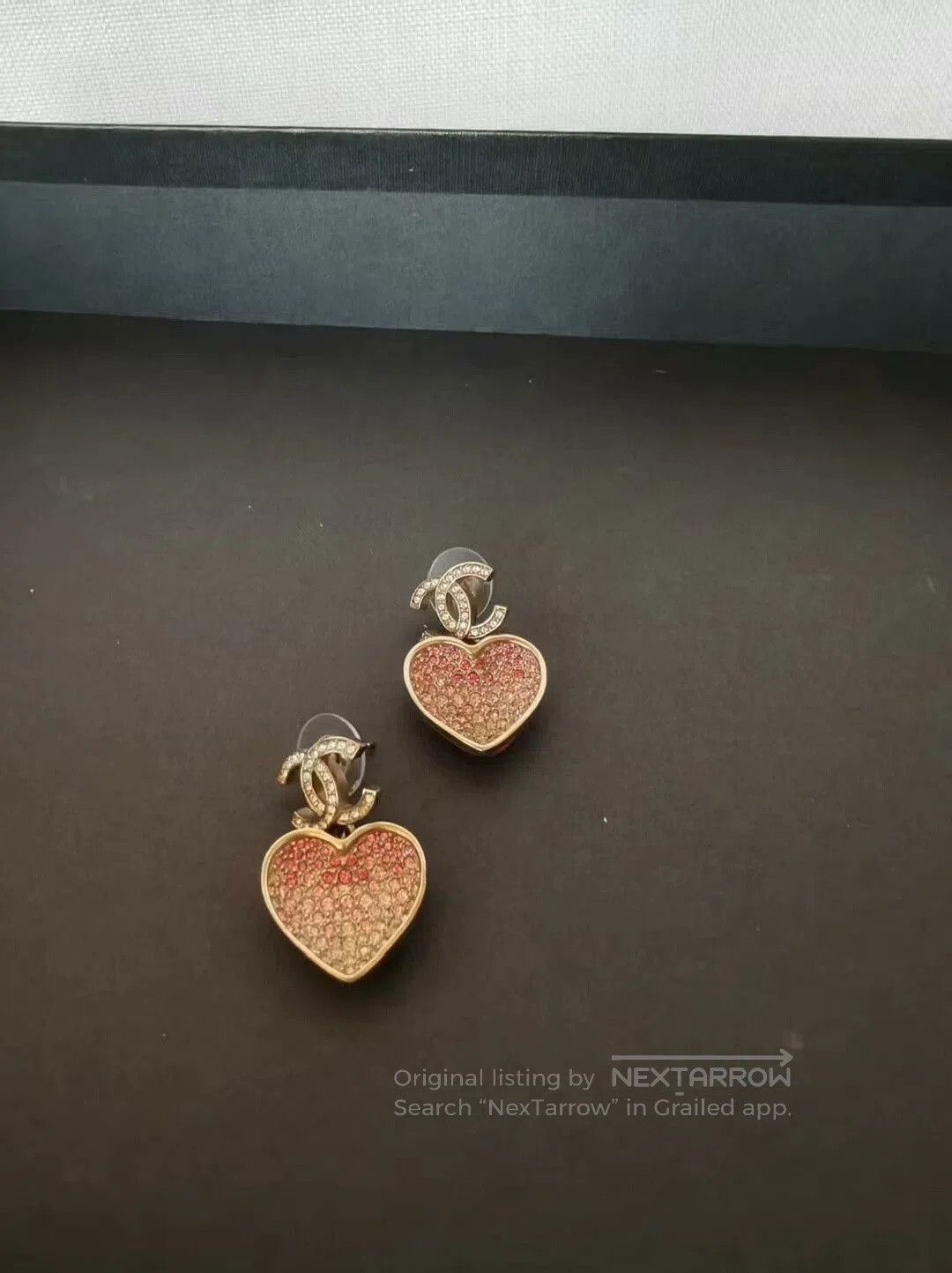 Chanel Chanel Heart Stud Earrings. Size ONE SIZE - 1 Thumbnail