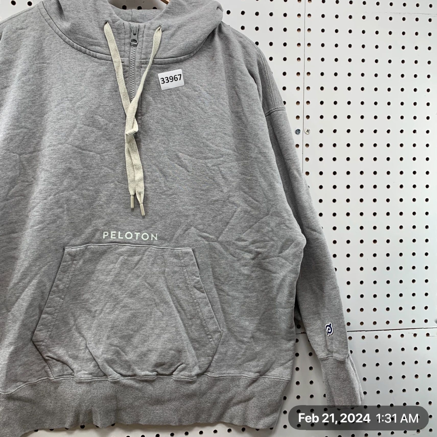 Vintage Peloton Hoodie Mens Large Gray Active Sweatshirt Pullover Workout Cycle 25x26 Size US L / EU 52-54 / 3 - 5 Thumbnail