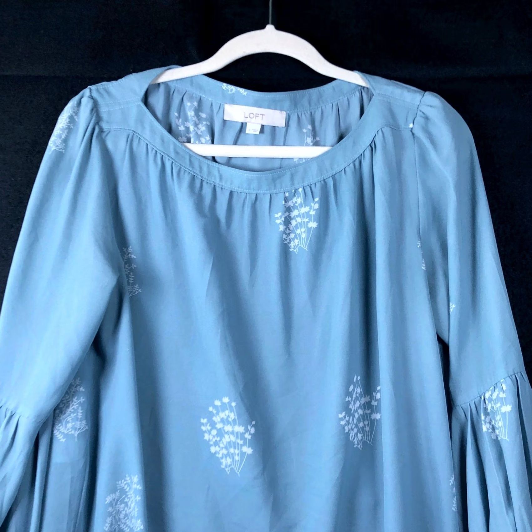 Loft LOFT Blouse Floral Boat Neck Long Balloon Sleeves M Women’s Blue White Size M / US 6-8 / IT 42-44 - 2 Thumbnail