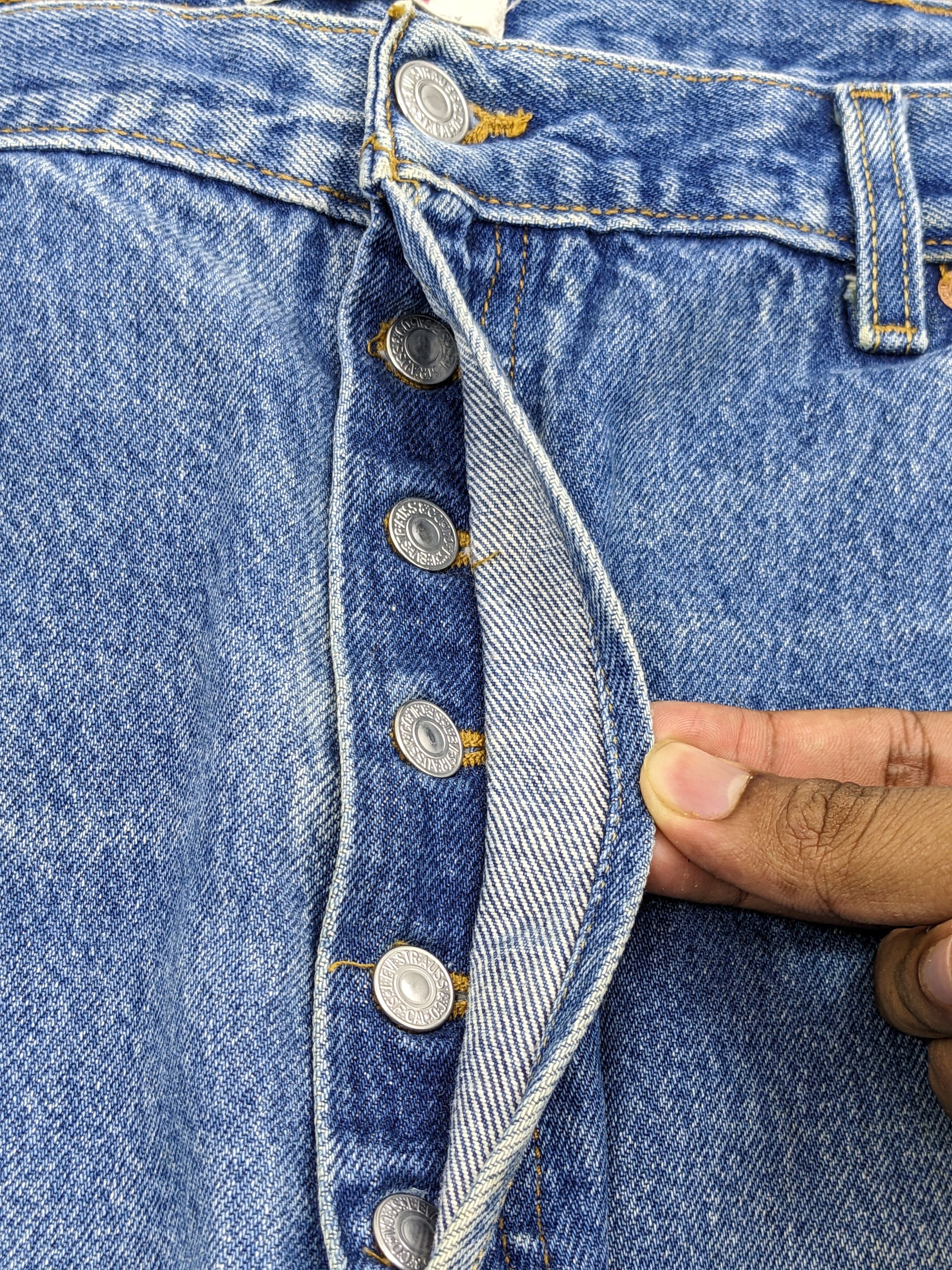 Levi's × Vintage Vintage Levis 501 Faded Blue Jeans DJ0019Z Size US 39 - 13 Thumbnail