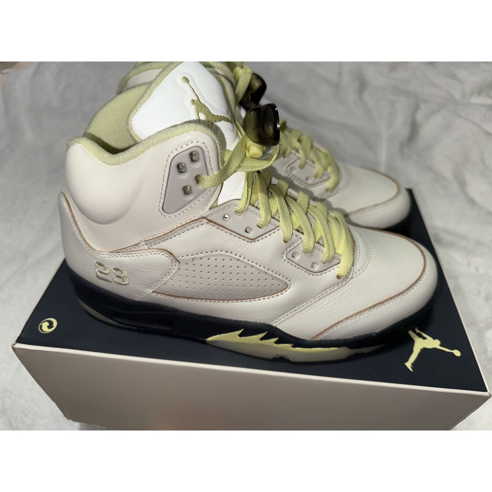 Jordan Brand Air Jordan 5 Retro Luminous Green-Anthracite 9W , 7.5M Size US 7.5 / EU 40-41 - 4 Thumbnail
