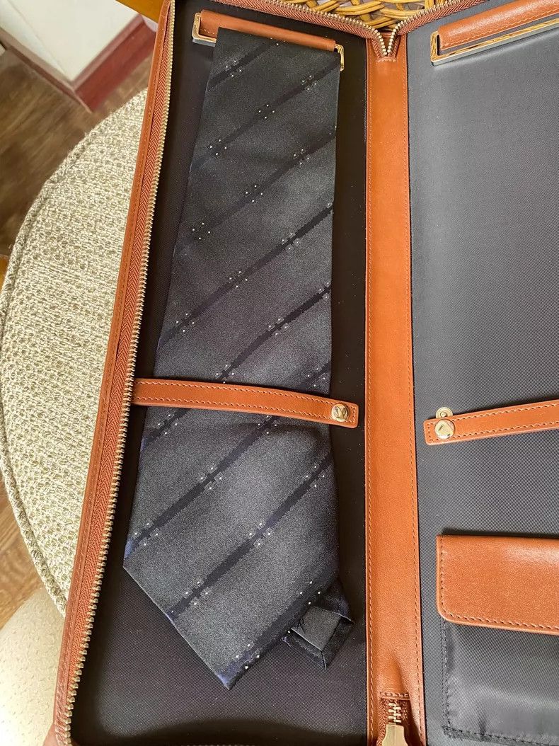 Saint Laurent Paris Saint Laurent Paris tie 2505-Nextarrow Size ONE SIZE - 1 Thumbnail