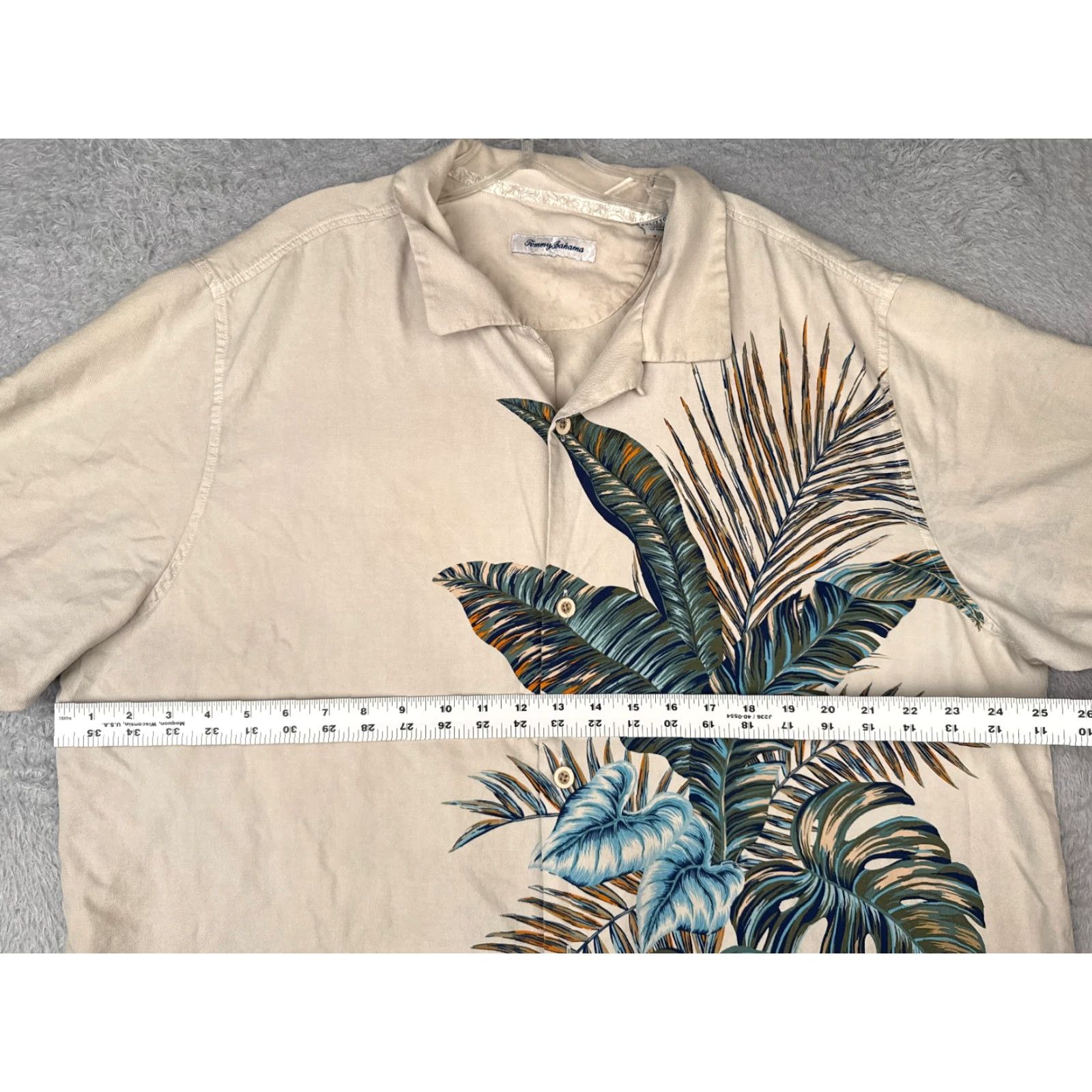 Tommy Bahama Tommy Bahama Shirt Men 2XL Beige Silk Button-Up Hawaiian Aloha Beach Vacation Resort 100% Silk Casual Short Sleeve Button-Up Men Size US XXL / EU 58 / 5 - 7 Thumbnail
