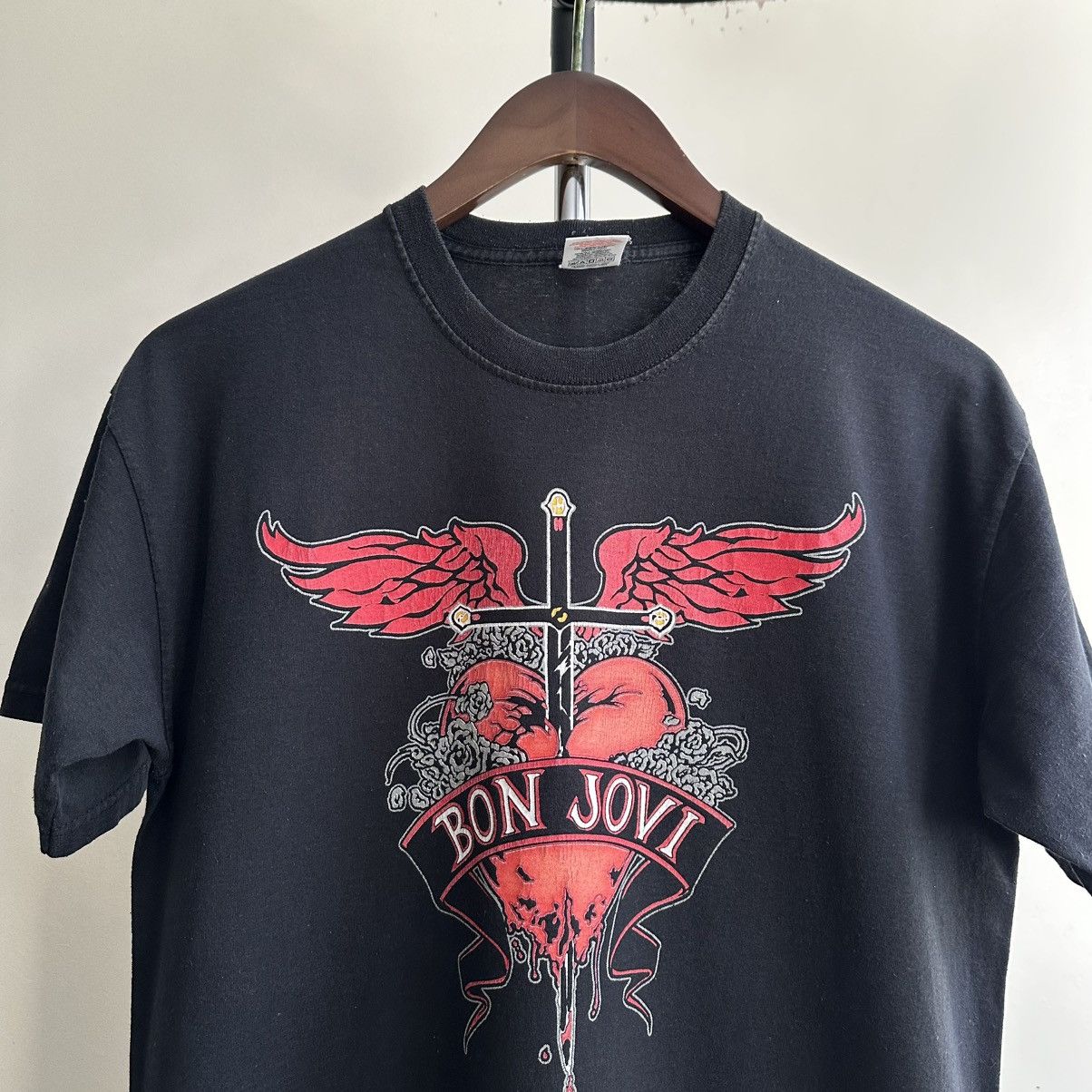 Band Tees Vintage 2000s Bon Jovi Rock Band Tee Size US M / EU 48-50 / 2 - 2 Thumbnail