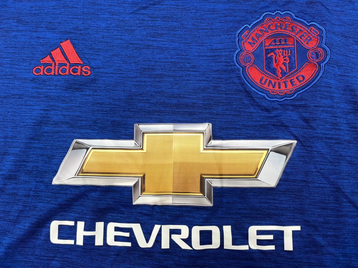 Adidas MANCHESTER UNITED 2016/17 AWAY FOOTBALL SHIRT SOCCER ADIDAS Size US M / EU 48-50 / 2 - 5 Thumbnail