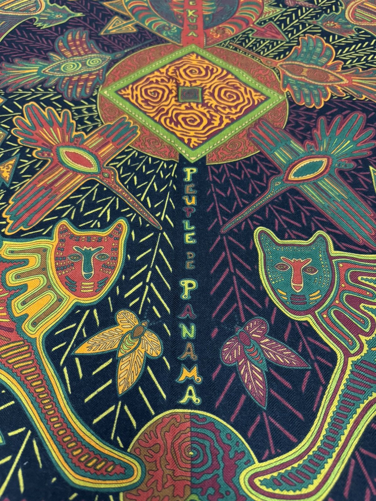 Hermes HERMES LEGENDE KUNA PEUPLE DE PANAMA CASHMERE SILK SCARF Size ONE SIZE - 6 Thumbnail