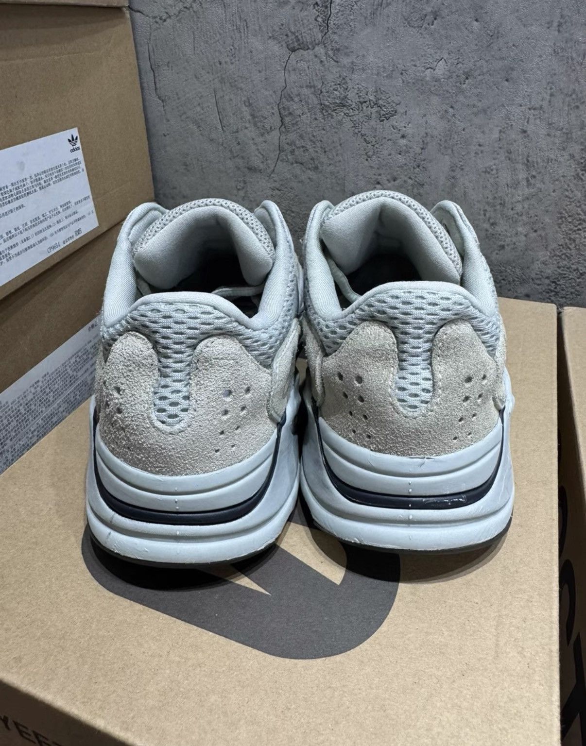 Adidas adidas Yeezy 700 Salt, EG7487 K37 Size US 8 / IT 38 - 5 Thumbnail