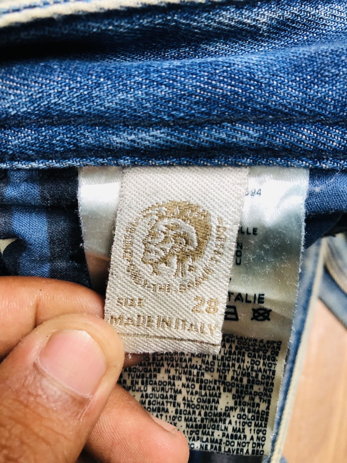 Diesel Diesal Industry Distress Jeans (36) Size US 28 / EU 44 - 14 Thumbnail