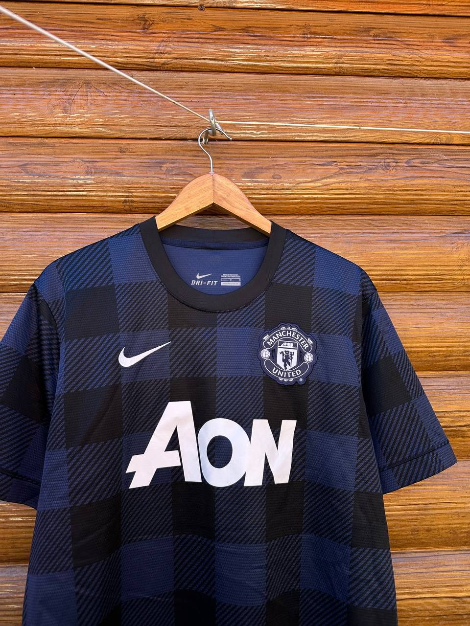 Nike Authentic Manchester United Home Soccer Jersey Nike AON Size US L / EU 52-54 / 3 - 2 Thumbnail